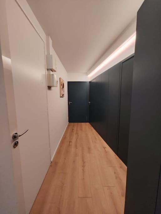 Apartment Near The Magic 6 Persons Apartment, 5-minute Walk To Christmas Market!